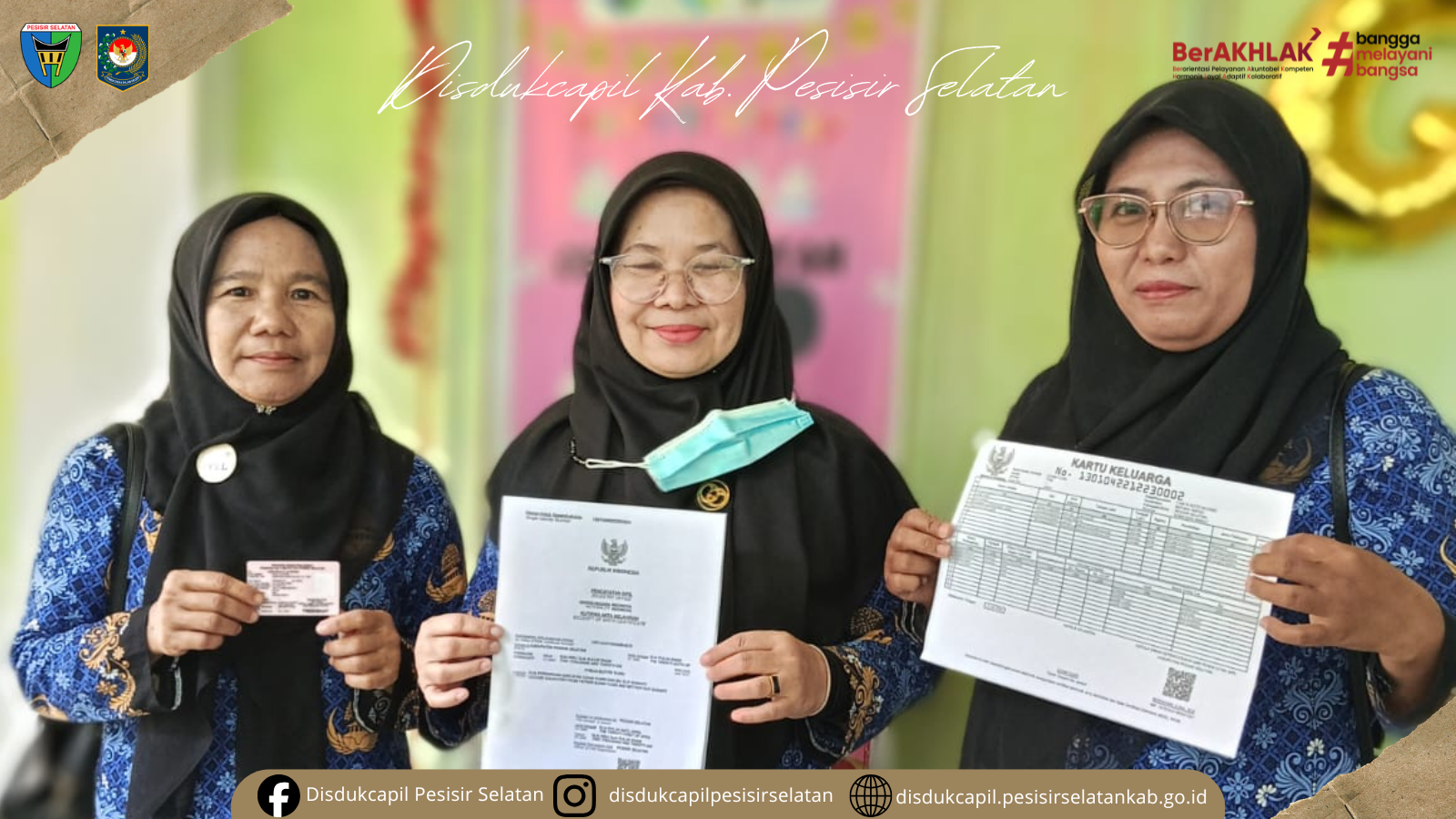 Salam Sapa ke Pintu Rumah, UKL Batang Kapas Antar Akta Kelahiran untuk Bayi Baru Lahir