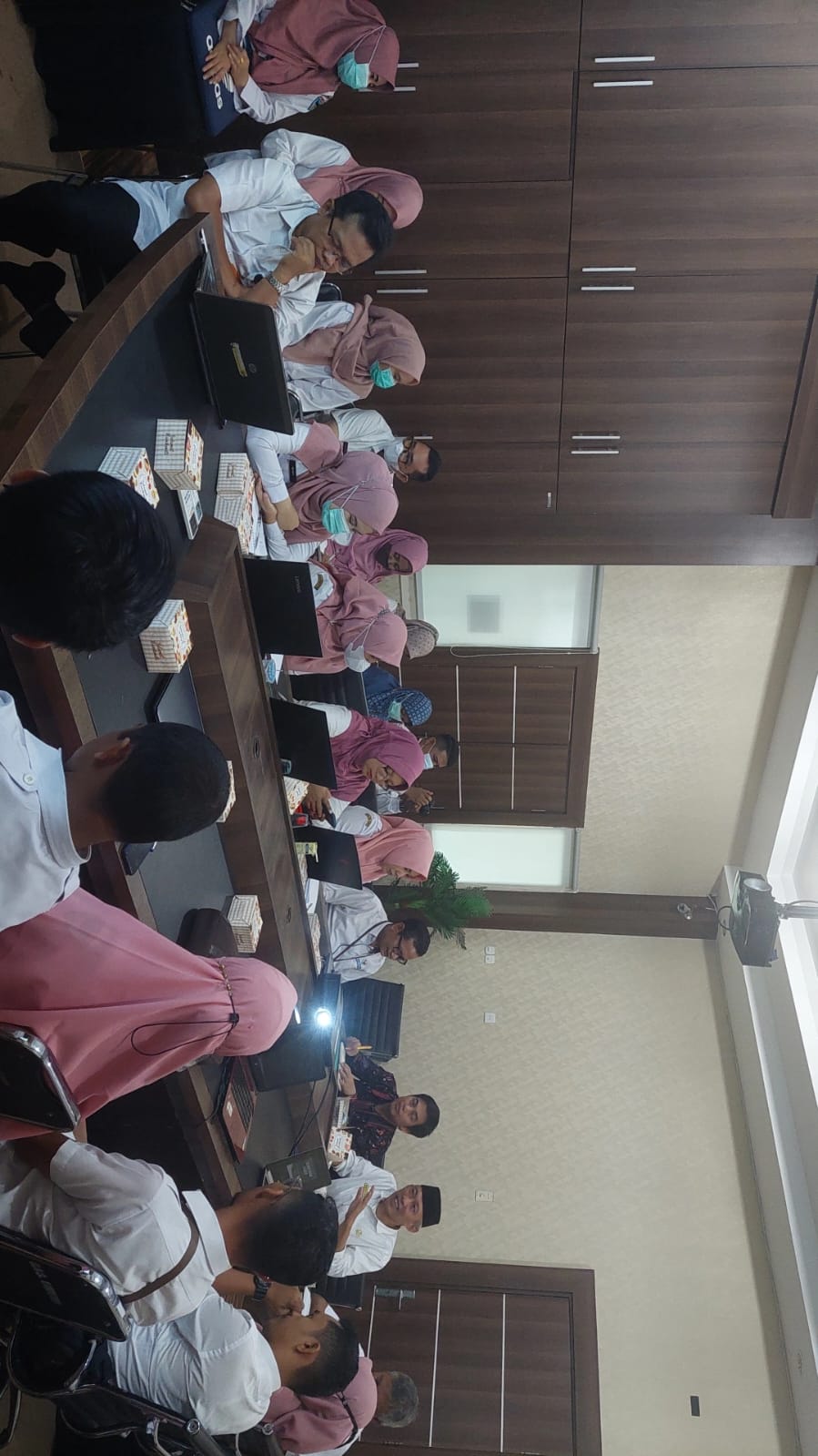 DISDUKCAPIL IKUTI SOSIALISASI BIMTEK DATA STATISTIK SEKTORAL