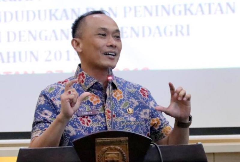 ZUDAN ARIF PIMPIN ZOOM MEETTING DUKCAPIL INDONESIA