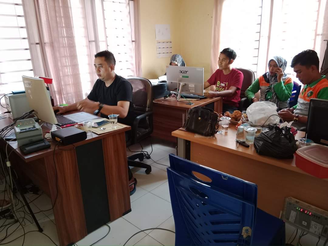 TERGANGGU PELAYANAN KTPel TIM TEKNIS DATANGI UKL KECAMATAN