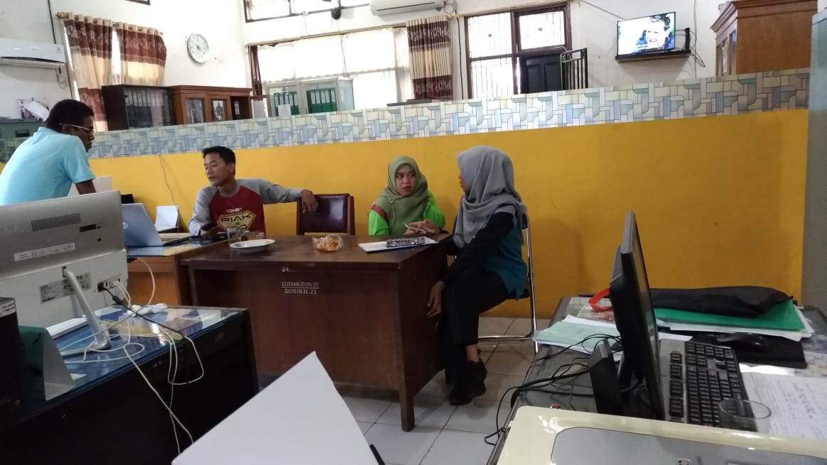 DISDUKCAPIL  PESSEL BANTU DINAS PENDIDIKAN DAN KEBUDAYAAN KABUPATEN PESISIR SELATAN TERKAIT DATA KEP