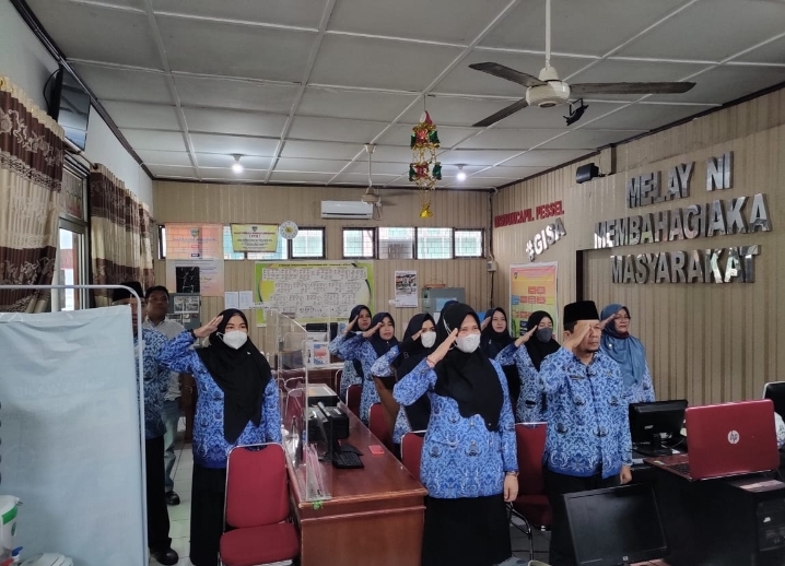 DISDUKCAPIL PESSEL IKUTI UPACARA PERINGATAN HARI SUMPAH PEMUDA