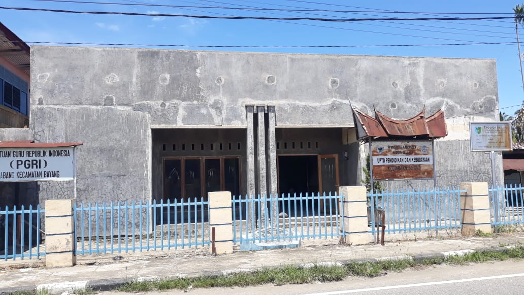 KEMBALI LAYANI MASYARAKAT, UKL KECAMATAN BAYANG BEROPERASIONAL DI KANTOR BARU