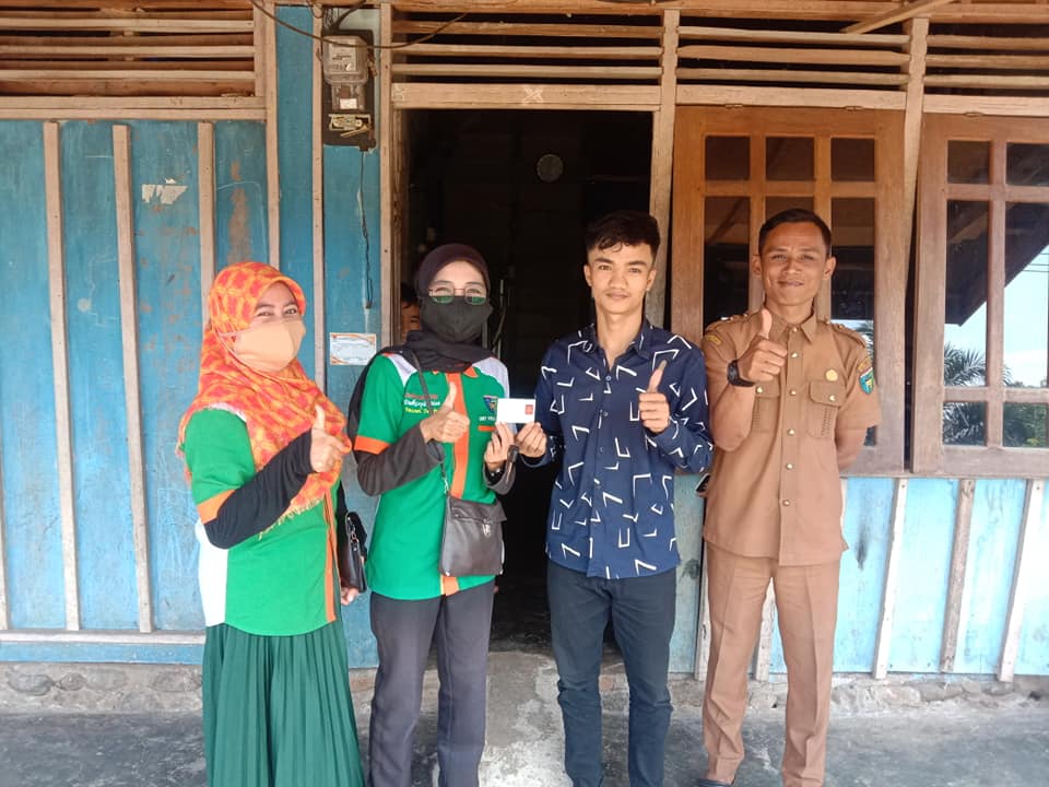 PETUGAS PELAYANAN DIINGATKAN TETAP PATUHI PROTOKOL COVID-19