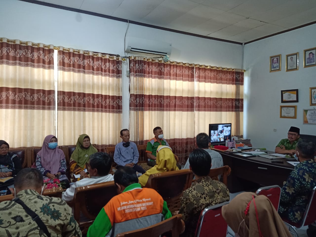 RAPAT KERJA MONEV DISDUKCAPIL PESSEL