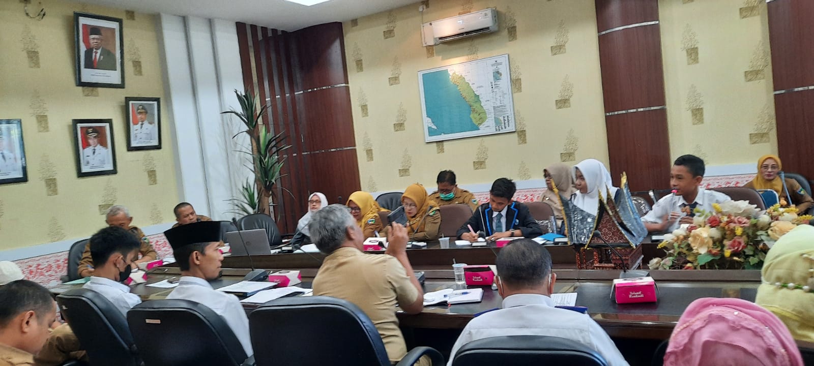 DUKCAPIL PESSEL  SERIUS IKUTI RAPAT VERIFIKASI KABUPATEN LAYAK ANAK