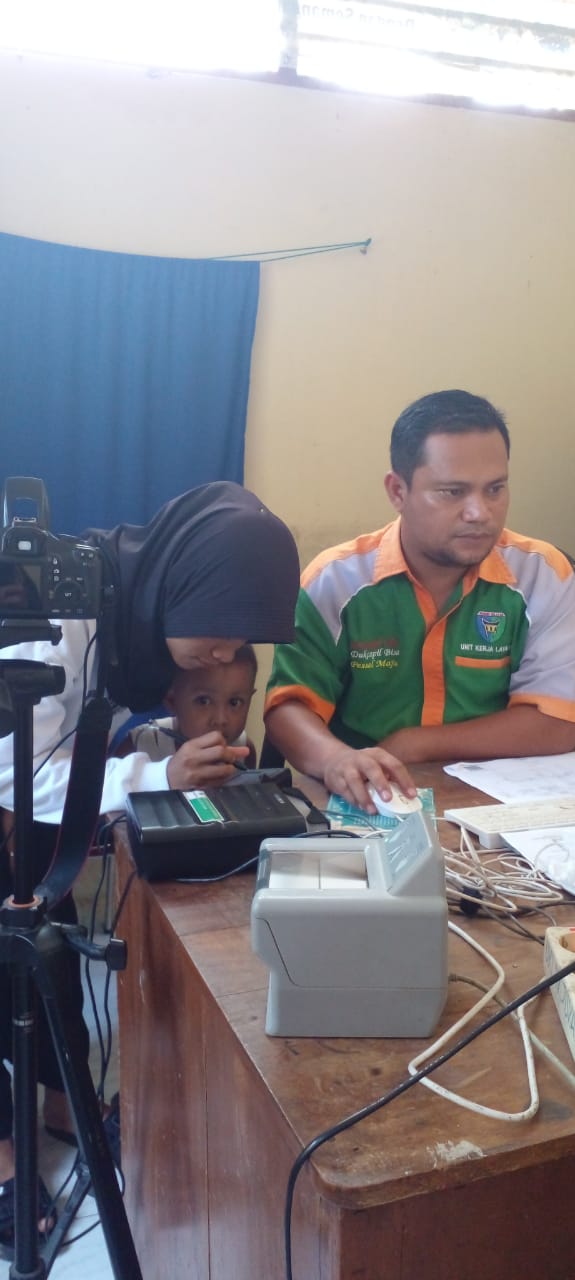 PEREKAMAN KTP ELELEKTRONIK PEMULA  DI UKL KECAMATAN IV JURAI