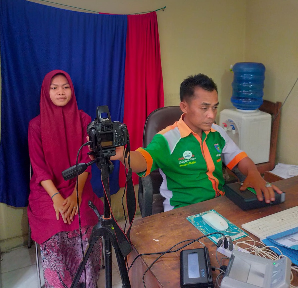 UKL DISDUKCAPIL KECAMATAN IV JURAI TERUS TINGKATKAN PEREKAMAN KTP ELEKTRONIK PEMULA 