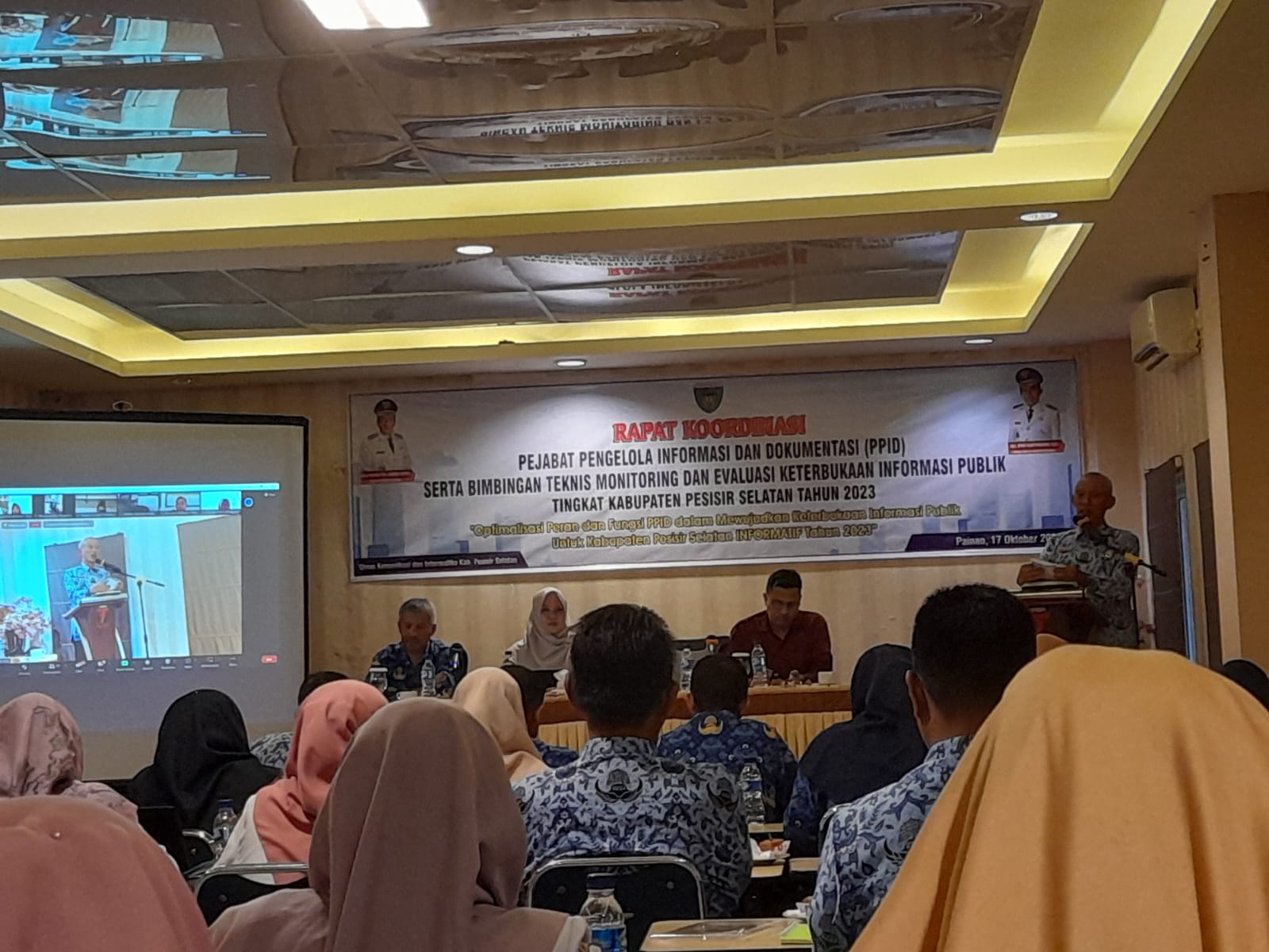 DISDUKCAPIL IKUTI RAKOR PPID SERTA BIMTEK KETERBUKAAN INFORMASI PUBLIK TINGKAT KABUPATEN PESISIR SEL