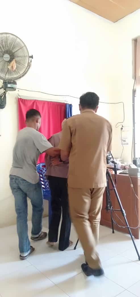 Perekaman Lansia UKL disdukcapil Kecamatan Linggo Sari Baganti