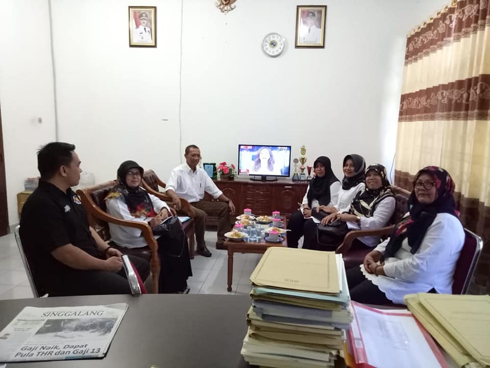 DUKCAPIL KAB. PESSEL TERIMA SILATURRAHMI SEKALIGUS STUDI BANDING DUKCAPIL KAB. SIJUNJUNG 